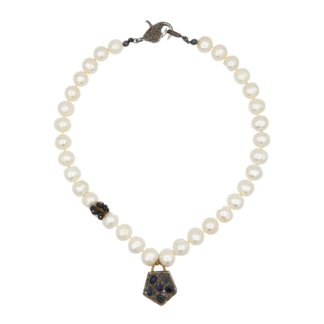 Pearl Necklace with Gothic Diamond Locker